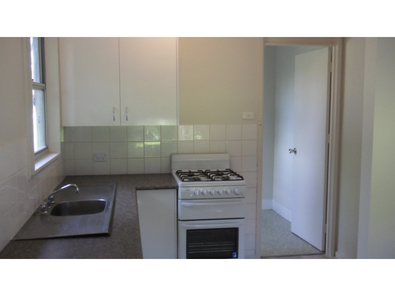 9 Kenny Place, Tolland NSW 2650