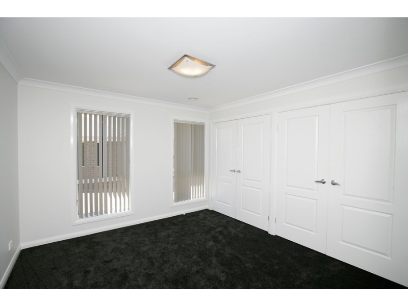 2/34 Stirling Boulevarde, Tatton NSW 2650