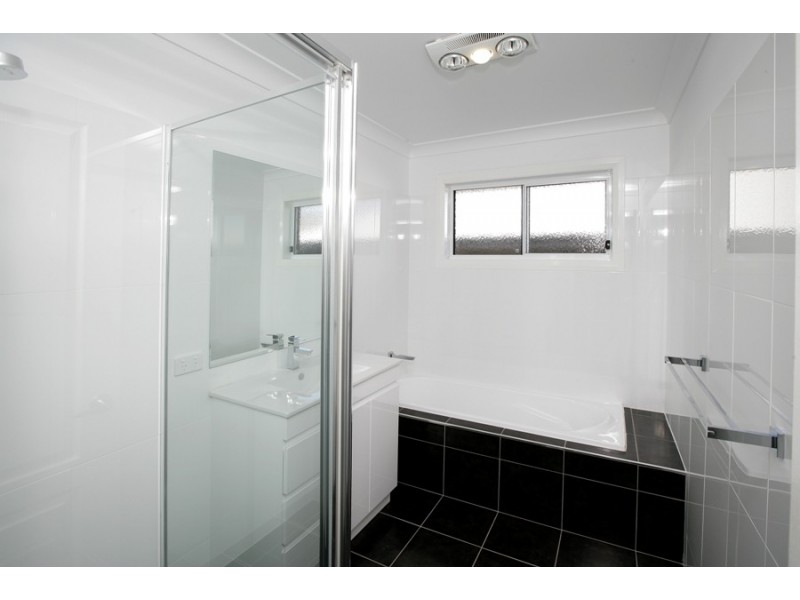 2/34 Stirling Boulevarde, Tatton NSW 2650