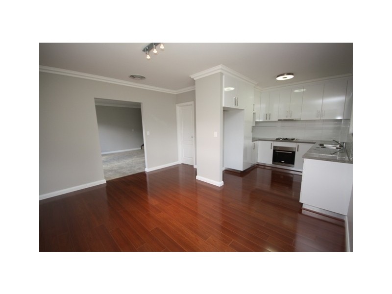 2/70 Stirling Boulevard, Wagga Wagga NSW 2650