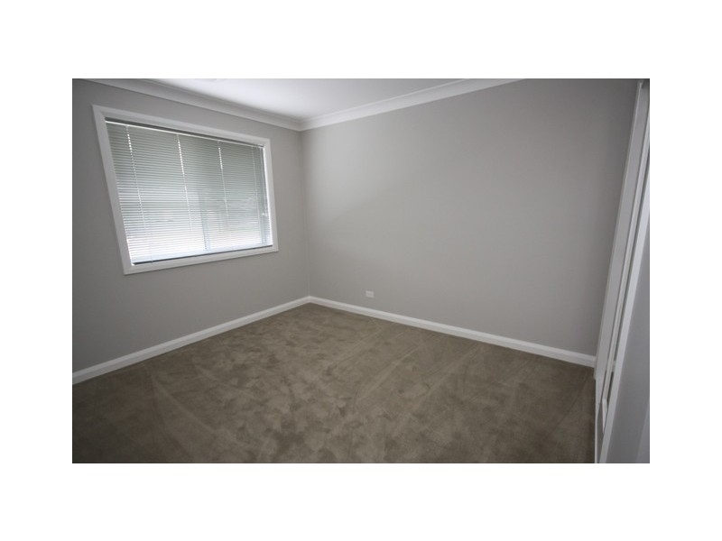 2/70 Stirling Boulevard, Wagga Wagga NSW 2650