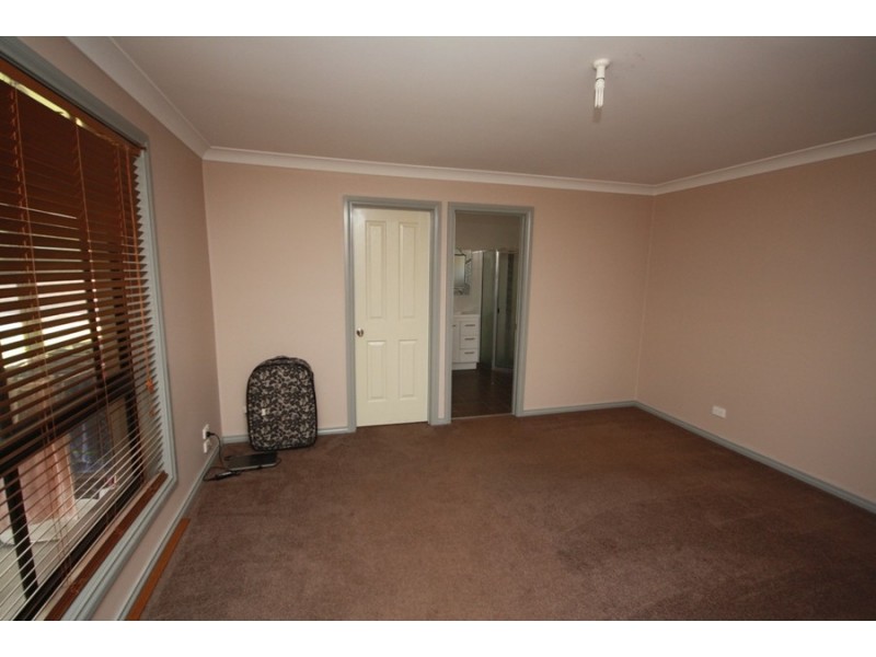 86 Veale Street, Wagga Wagga NSW 2650