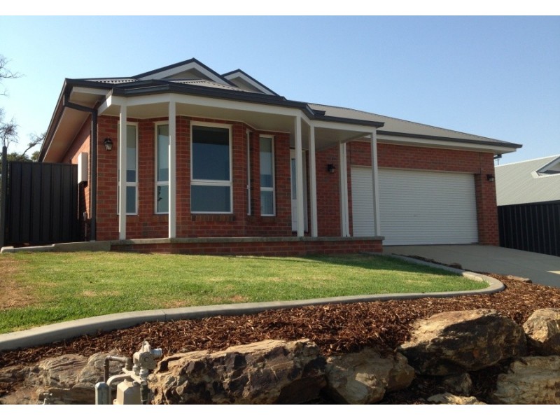 89 Brooklyn Drive, Wagga Wagga NSW 2650