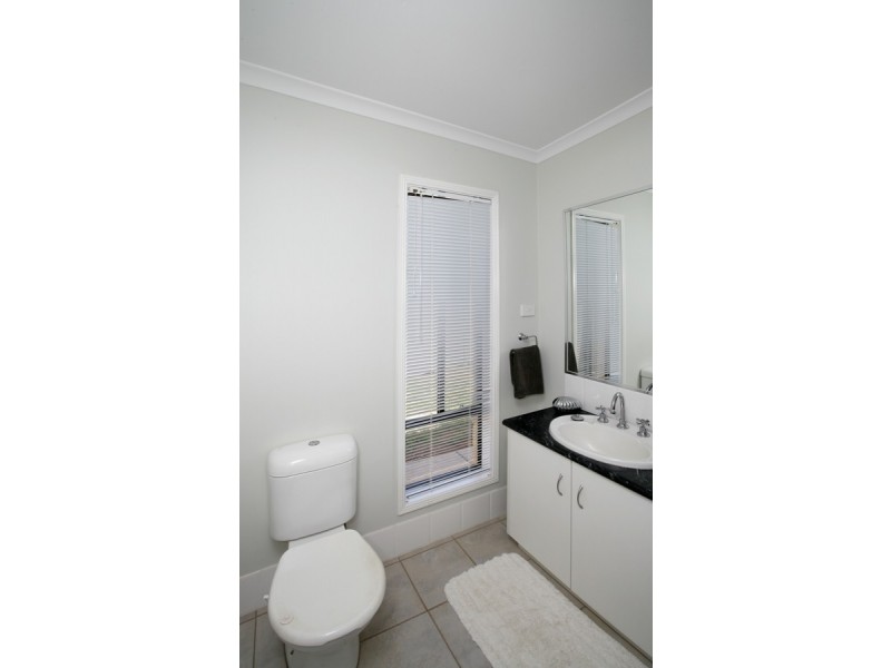 22 Woomera Place, Glenfield Park NSW 2650