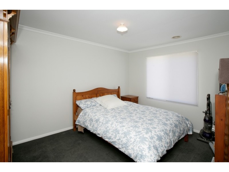 22 Woomera Place, Glenfield Park NSW 2650