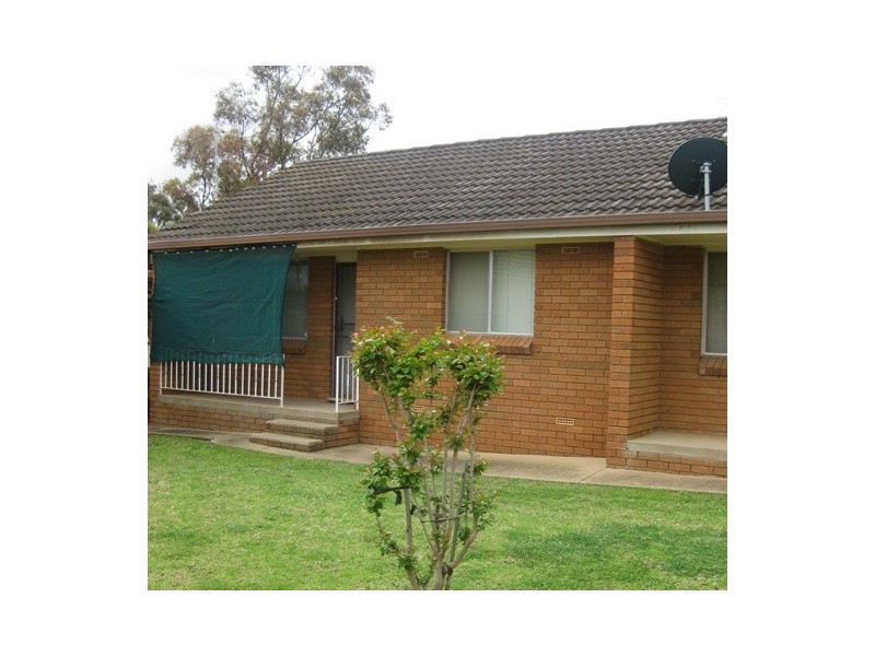 4/8 Joyes Place, Wagga Wagga NSW 2650