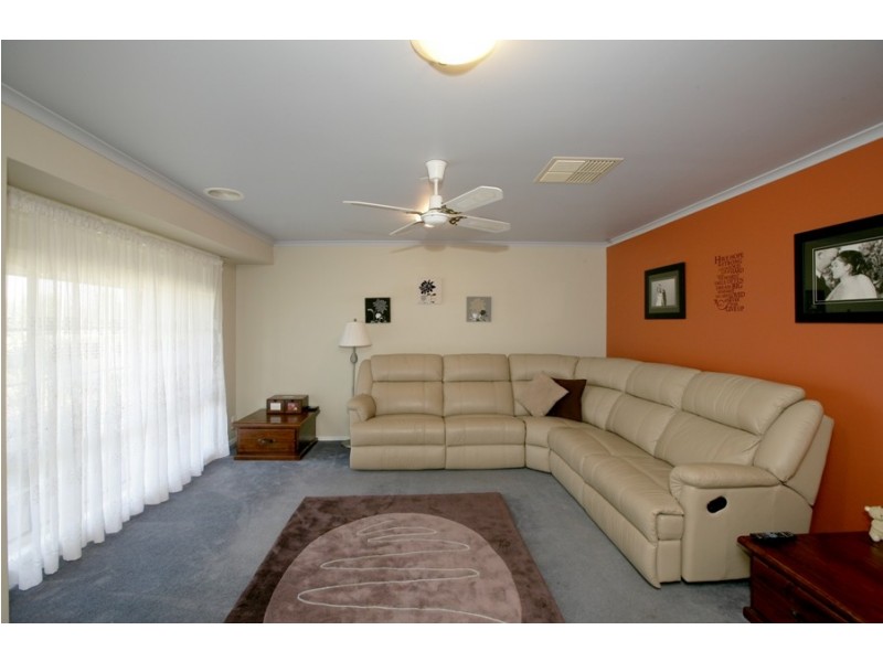 103 Pugsley Avenue, Estella NSW 2650