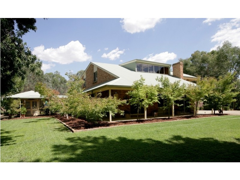 4 Yarran Place, Springvale NSW 2650