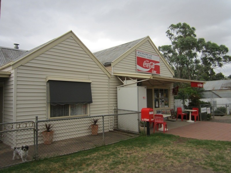 43 Cox Street, Mangoplah NSW 2652