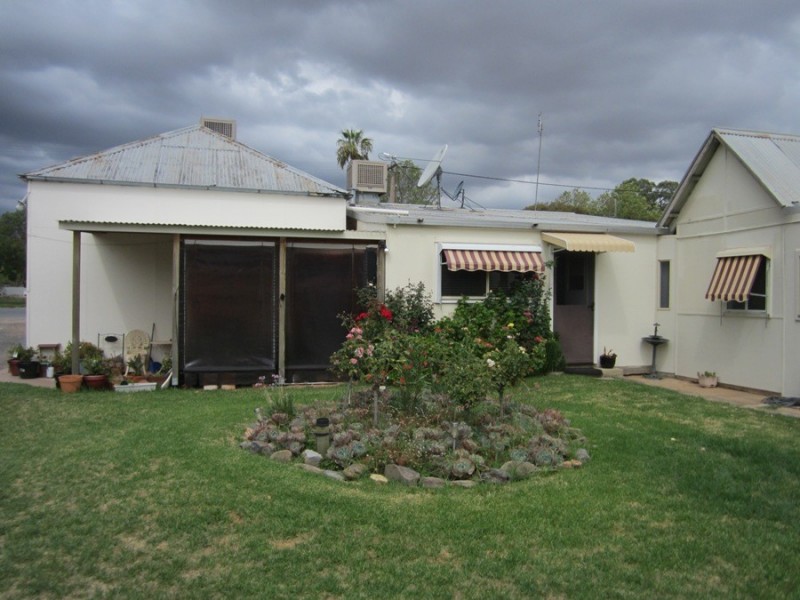 43 Cox Street, Mangoplah NSW 2652