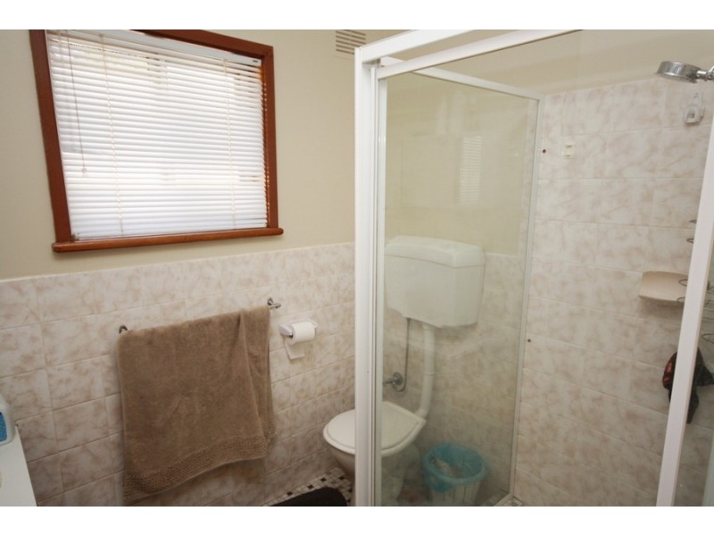 12 Sherwood Avenue, Kooringal NSW 2650