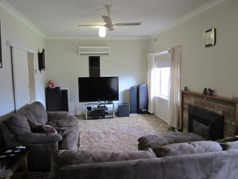 30 Bygoo Street, Ardlethan NSW 2665