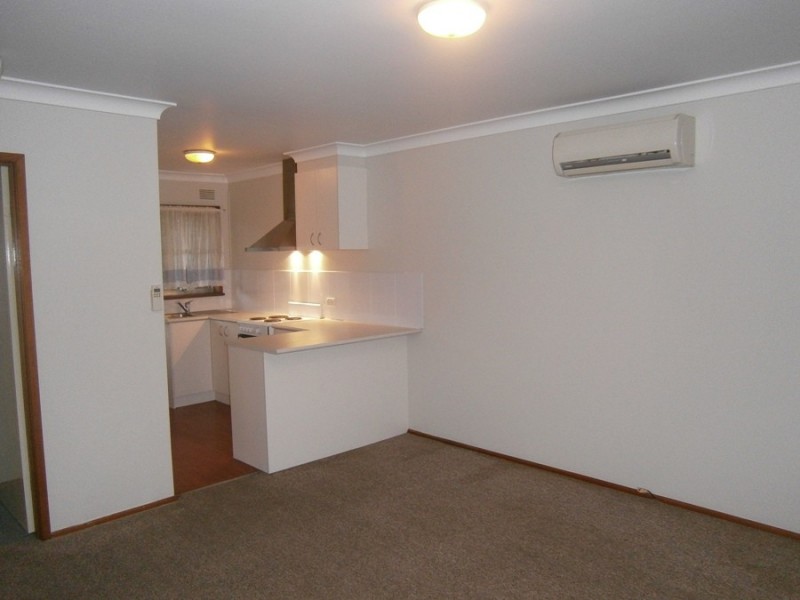4/12 Sherwood Avenue, Wagga Wagga NSW 2650