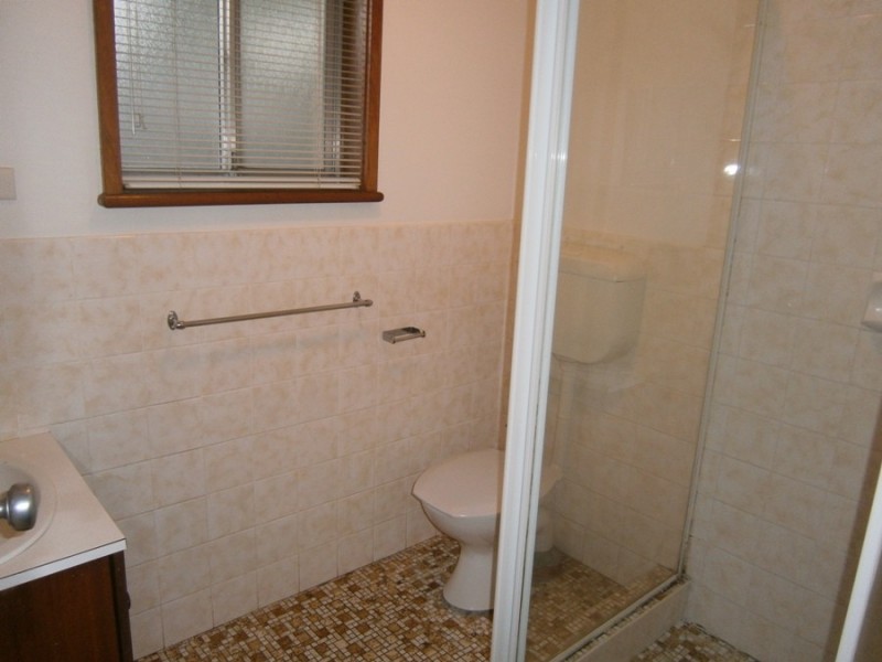 4/12 Sherwood Avenue, Wagga Wagga NSW 2650