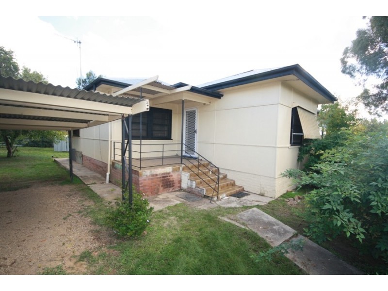 62 Shaw Street, Wagga Wagga NSW 2650