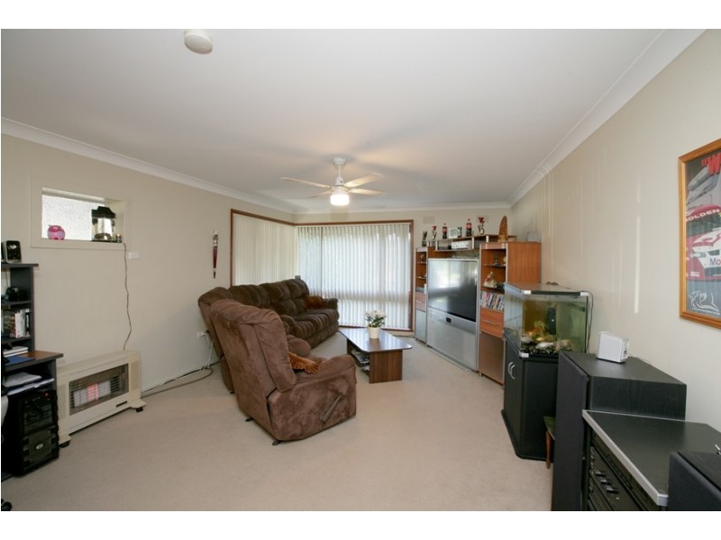 4 Martin Street, Tolland NSW 2650