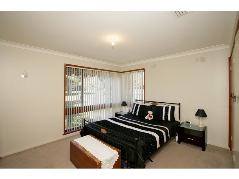 4 Martin Street, Tolland NSW 2650