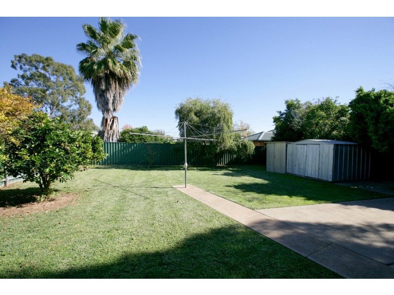 4 Martin Street, Tolland NSW 2650