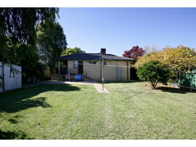 4 Martin Street, Tolland NSW 2650