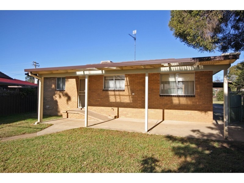 15 Telopea Cres, Wagga Wagga NSW 2650