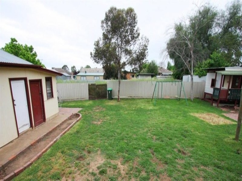 24 The Boulevarde, Wagga Wagga NSW 2650