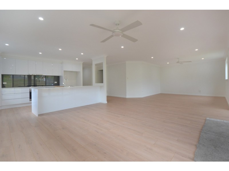 98 Crestwood Drive, Port Macquarie NSW 2444