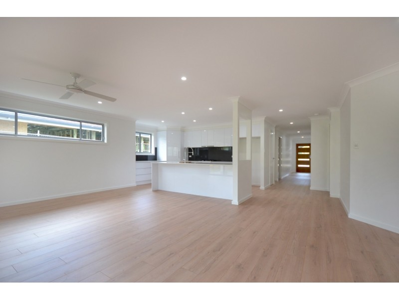 98 Crestwood Drive, Port Macquarie NSW 2444