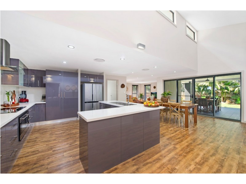 75 Tall Timber Road, Lake Innes NSW 2446