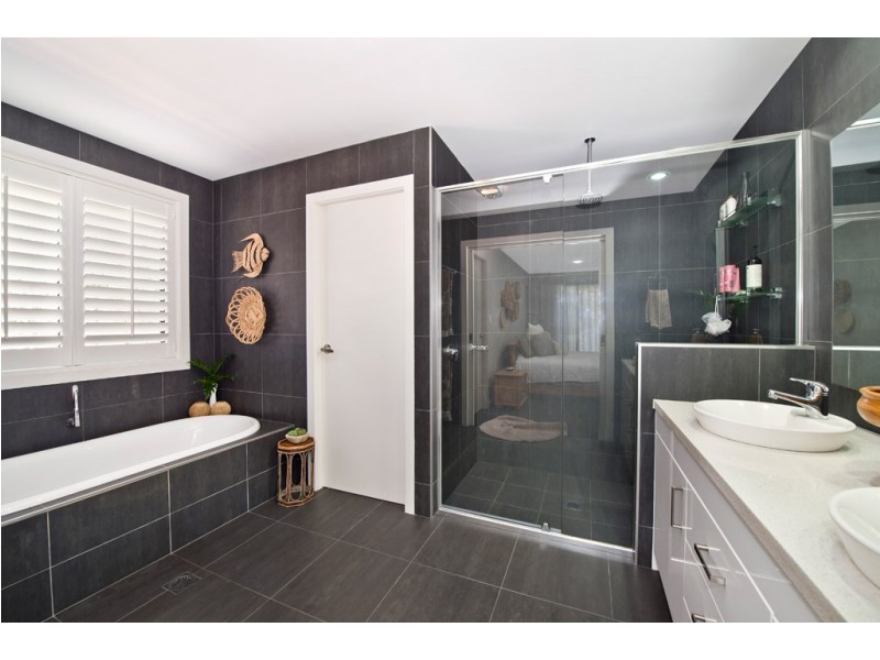 75 Tall Timber Road, Lake Innes NSW 2446