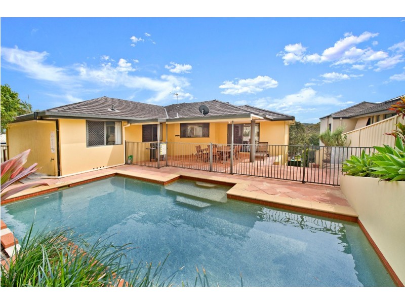8 Halleys Court, Port Macquarie NSW 2444