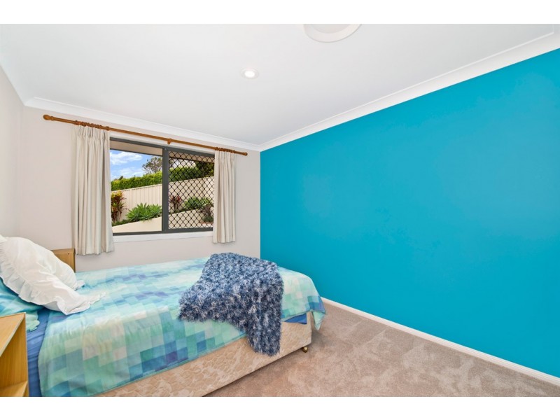 8 Halleys Court, Port Macquarie NSW 2444