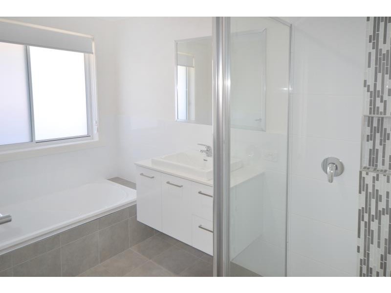 24 YARRALUMLA PARADE, Port Macquarie NSW 2444