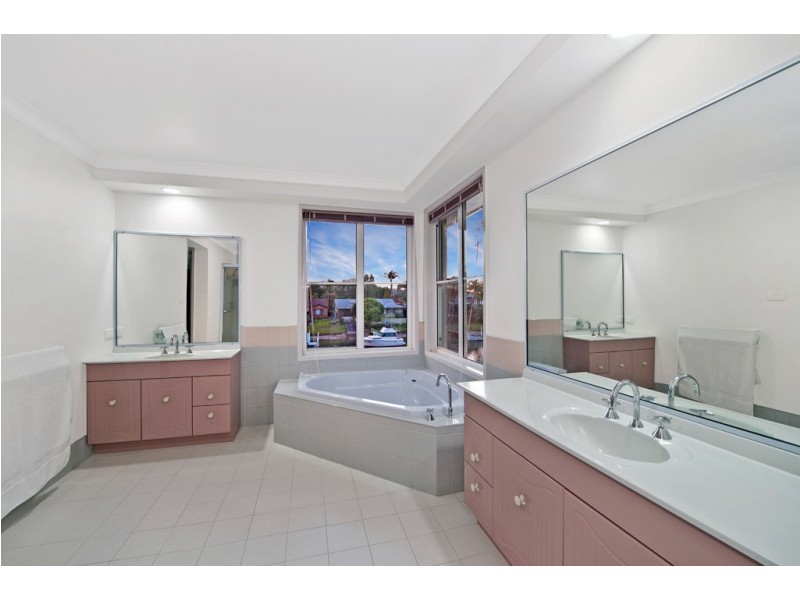 30 Laguna Place, Port Macquarie NSW 2444