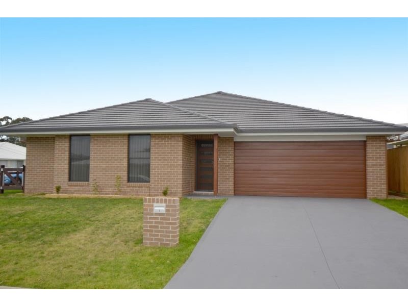 7 ACADEMIC STREET, Port Macquarie NSW 2444