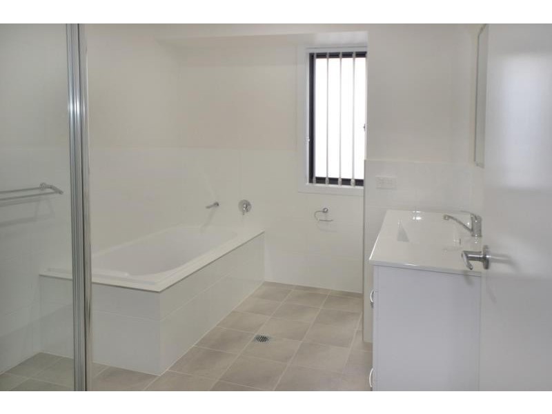 7 ACADEMIC STREET, Port Macquarie NSW 2444