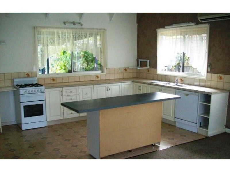 11 SLADE CRESCENT, Port Macquarie NSW 2444