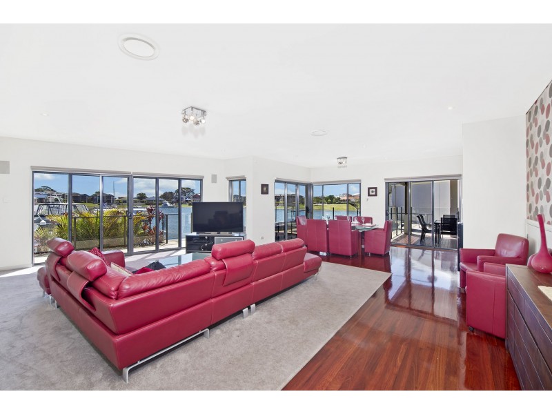 3 The Peninsula, Port Macquarie NSW 2444
