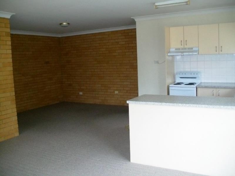 2/8 MALLAWA CRESCENT, Port Macquarie NSW 2444