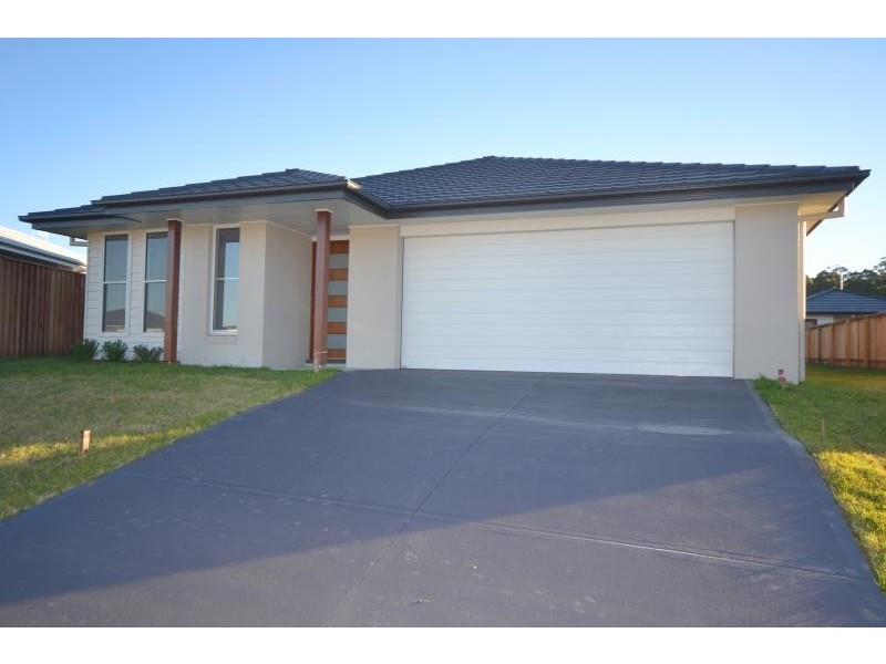 4 CARMAC AVENUE, Port Macquarie NSW 2444