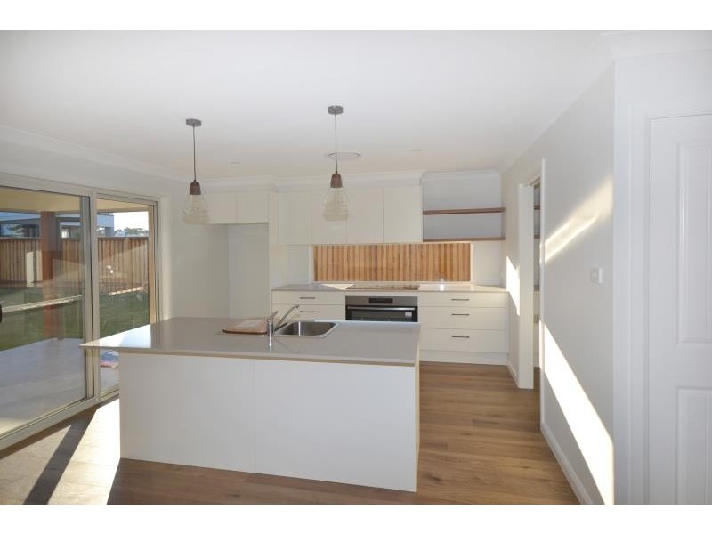 4 CARMAC AVENUE, Port Macquarie NSW 2444