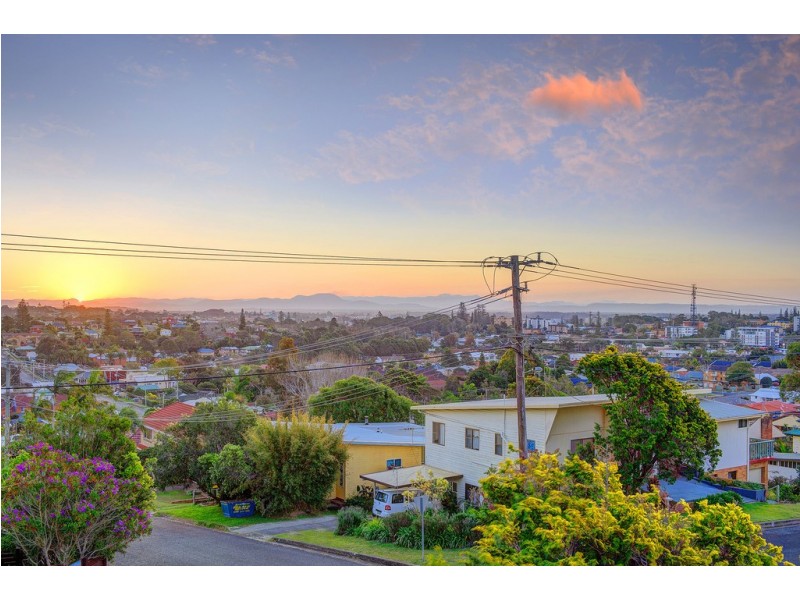 16 Arncliffe Avenue, Port Macquarie NSW 2444