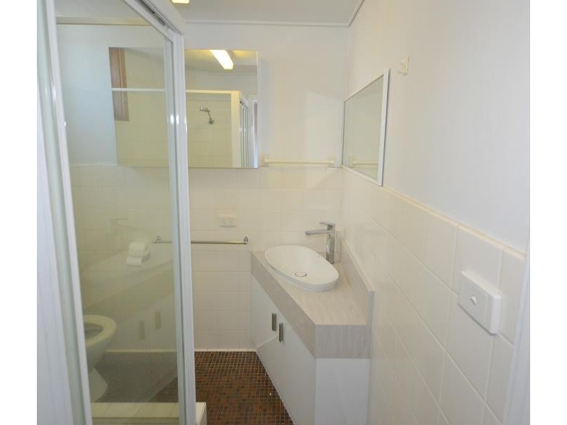 4/76 PACIFIC DRIVE, Port Macquarie NSW 2444