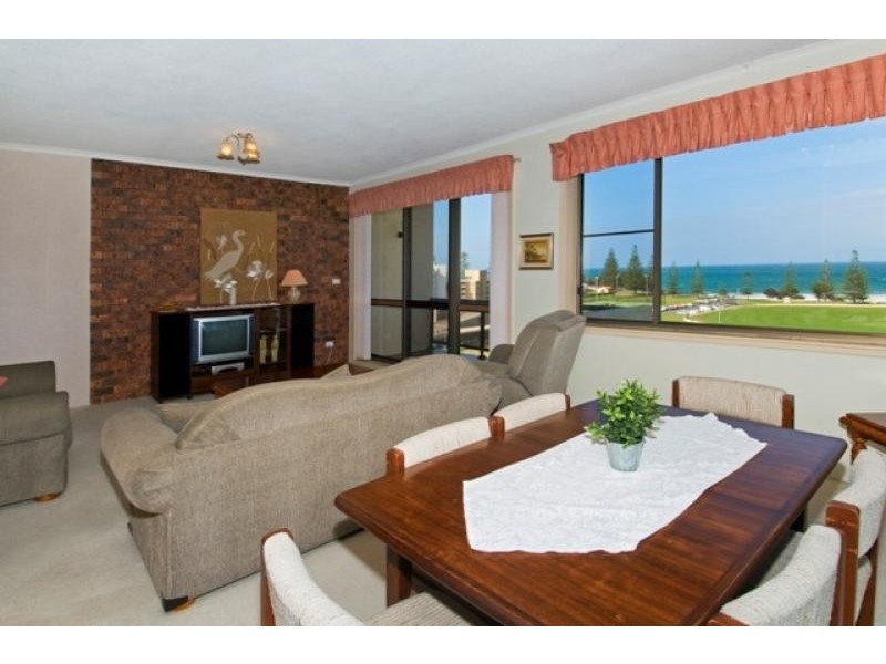 16/11 Owen Street, Port Macquarie NSW 2444