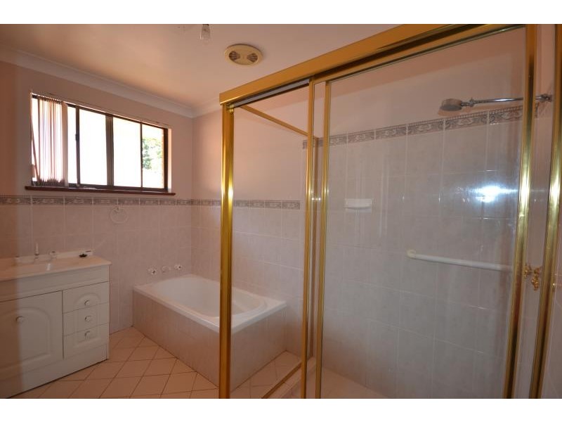 18 MORUYA DRIVE, Port Macquarie NSW 2444