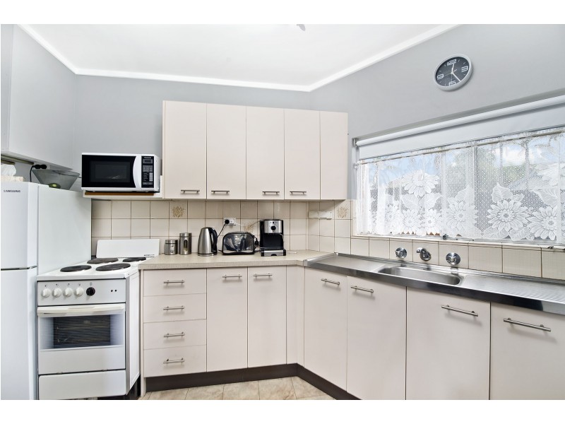 6 Hastings River Drive, Port Macquarie NSW 2444