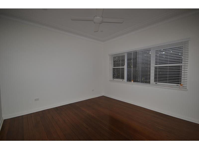 1/16 LAKE ROAD, Port Macquarie NSW 2444