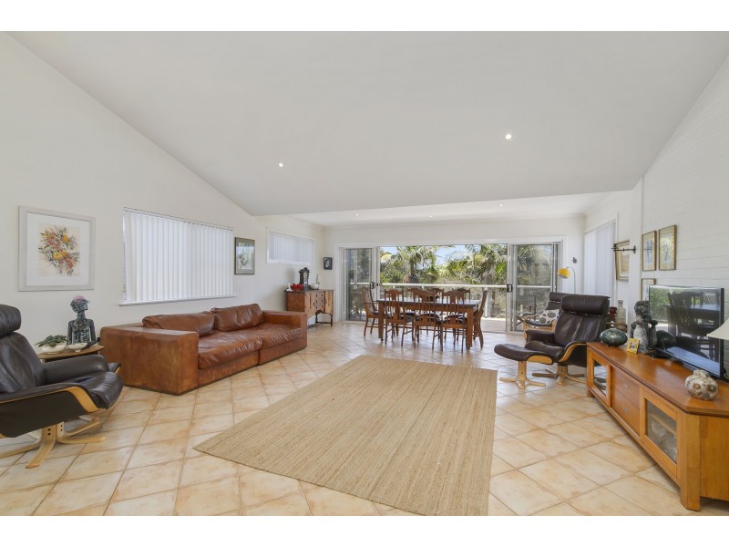 135 Matthew Flinders Drive, Port Macquarie NSW 2444