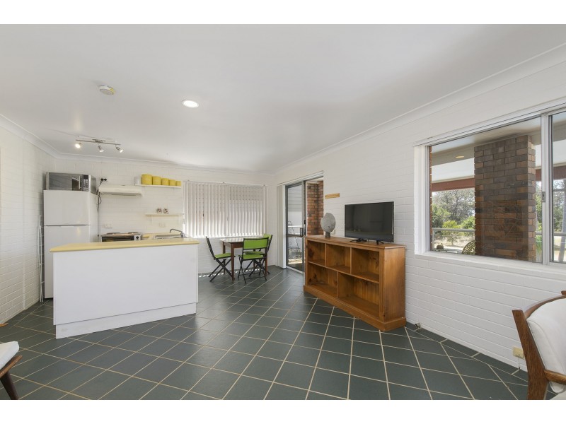 135 Matthew Flinders Drive, Port Macquarie NSW 2444