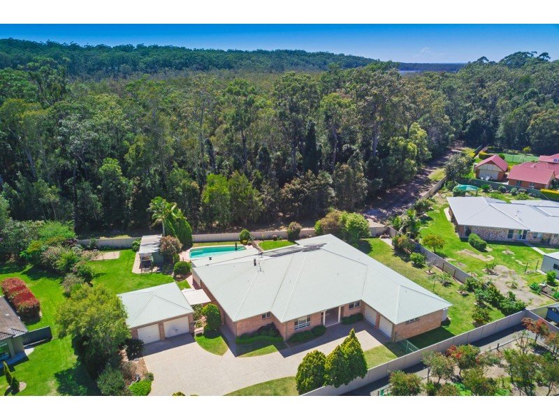 10 Forest Way, Lake Cathie NSW 2445