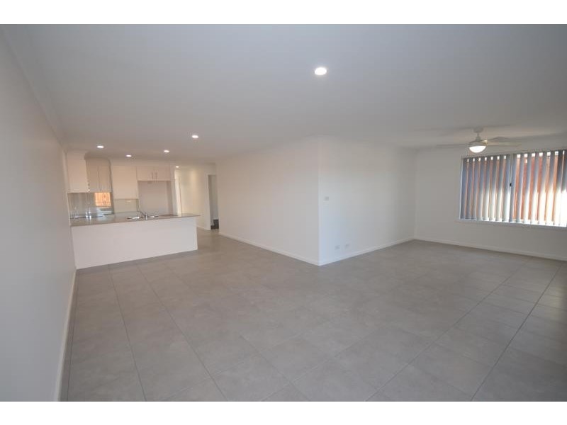 11A AUBIN AVENUE, Port Macquarie NSW 2444